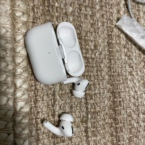 AirPod Pro